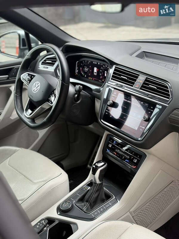 Позашляховик / Кросовер Volkswagen Tiguan 2021 в Києві