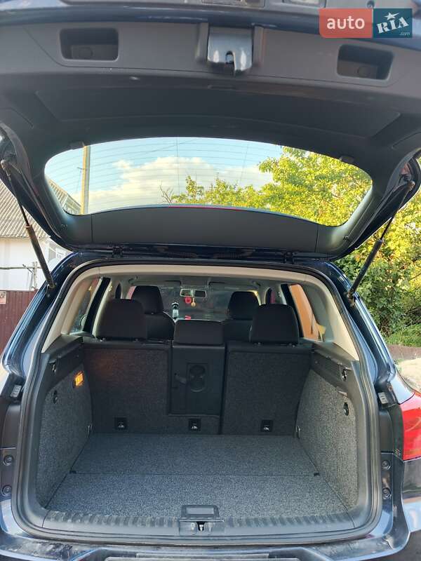 Внедорожник / Кроссовер Volkswagen Tiguan 2015 в Дунаевцах