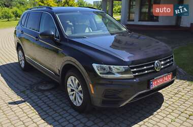 Позашляховик / Кросовер Volkswagen Tiguan 2018 в 