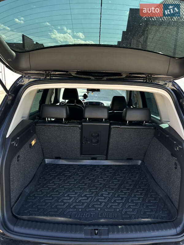 Внедорожник / Кроссовер Volkswagen Tiguan 2009 в Тернополе