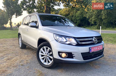 Внедорожник / Кроссовер Volkswagen Tiguan 2017 в 