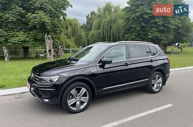Внедорожник / Кроссовер Volkswagen Tiguan 2019 в Луцке