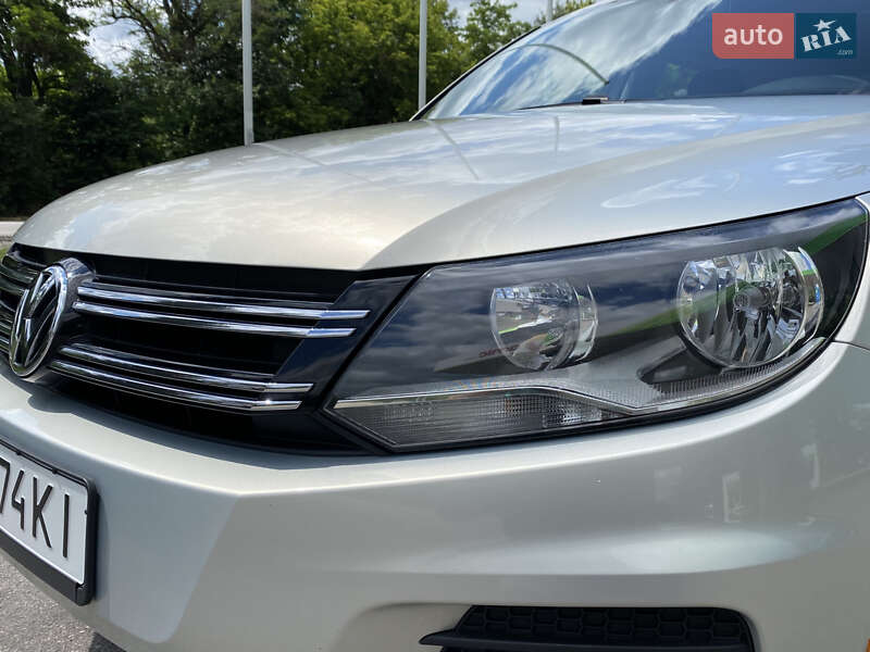 Внедорожник / Кроссовер Volkswagen Tiguan 2015 в Смеле