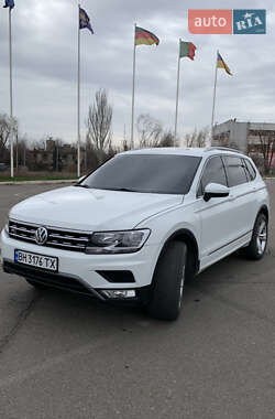 Позашляховик / Кросовер Volkswagen Tiguan 2019 в Кривому Розі