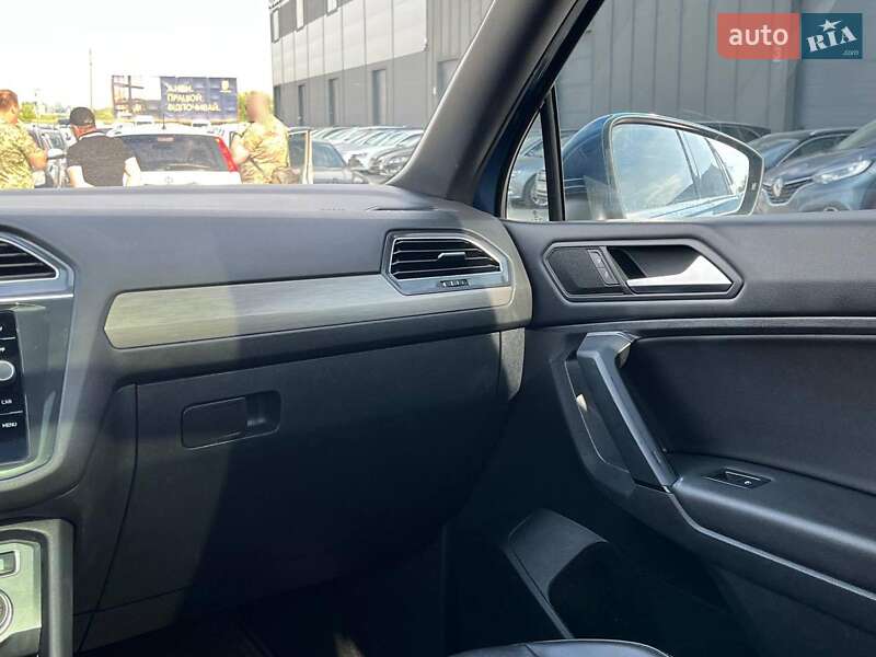 Позашляховик / Кросовер Volkswagen Tiguan 2018 в Львові