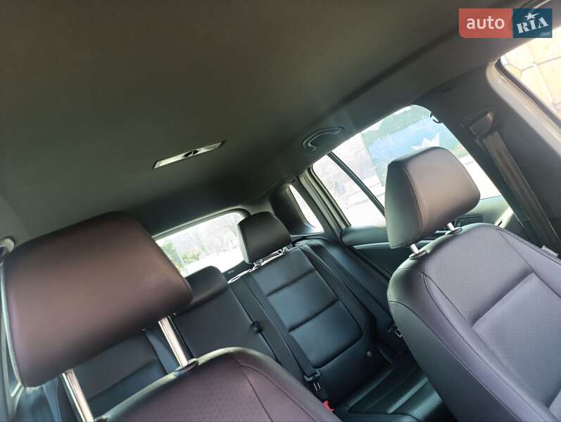 Внедорожник / Кроссовер Volkswagen Tiguan 2016 в Луцке