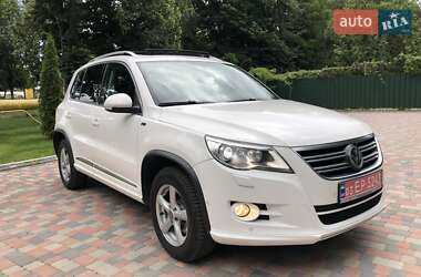 Внедорожник / Кроссовер Volkswagen Tiguan 2011 в Житомире