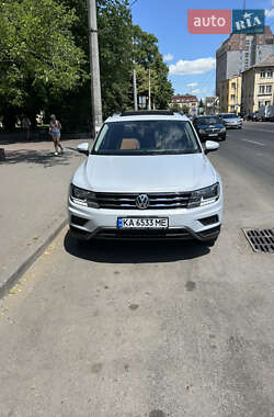 Позашляховик / Кросовер Volkswagen Tiguan 2018 в Івано-Франківську