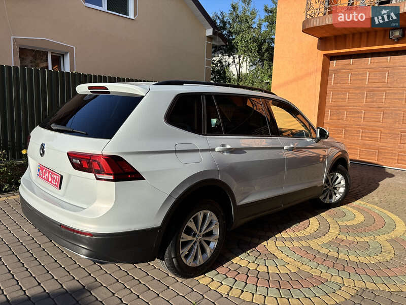Позашляховик / Кросовер Volkswagen Tiguan 2018 в Самборі