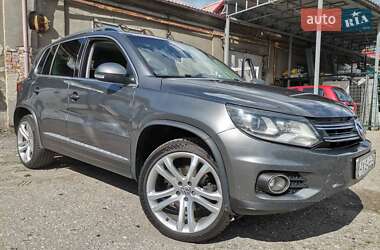 Позашляховик / Кросовер Volkswagen Tiguan 2016 в Харкові