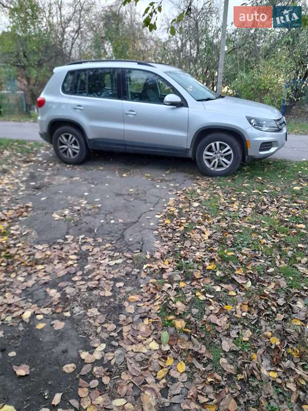 Внедорожник / Кроссовер Volkswagen Tiguan 2016 в Кременчуге фото 4 Внедорожник / Кроссовер Volkswagen Tiguan 2016 в Кременчуге