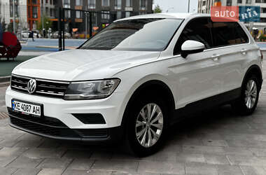 Внедорожник / Кроссовер Volkswagen Tiguan 2017 в Киеве