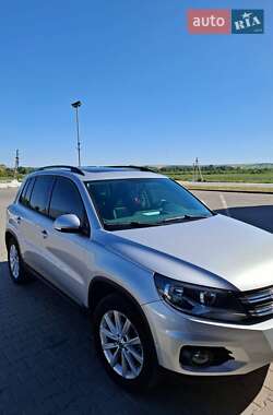 Внедорожник / Кроссовер Volkswagen Tiguan 2014 в Черновцах
