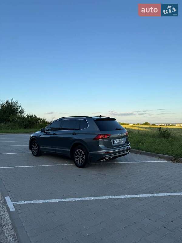 Внедорожник / Кроссовер Volkswagen Tiguan 2019 в Хмельницком