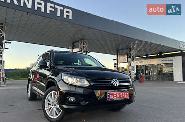 Позашляховик / Кросовер Volkswagen Tiguan 2016 в Дубні