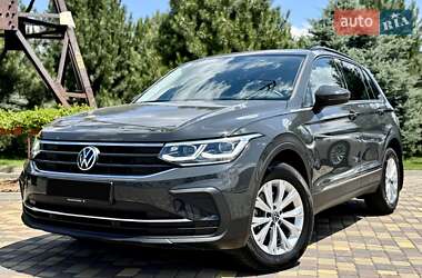 Внедорожник / Кроссовер Volkswagen Tiguan 2021 в Днепре