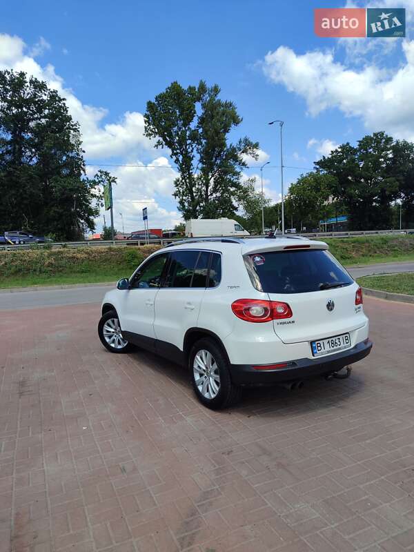 Внедорожник / Кроссовер Volkswagen Tiguan 2010 в Карловке фото 7 Внедорожник / Кроссовер Volkswagen Tiguan 2010 в Карловке
