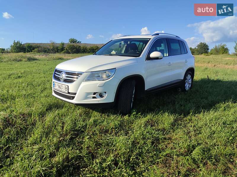 Внедорожник / Кроссовер Volkswagen Tiguan 2010 в Карловке фото 17 Внедорожник / Кроссовер Volkswagen Tiguan 2010 в Карловке
