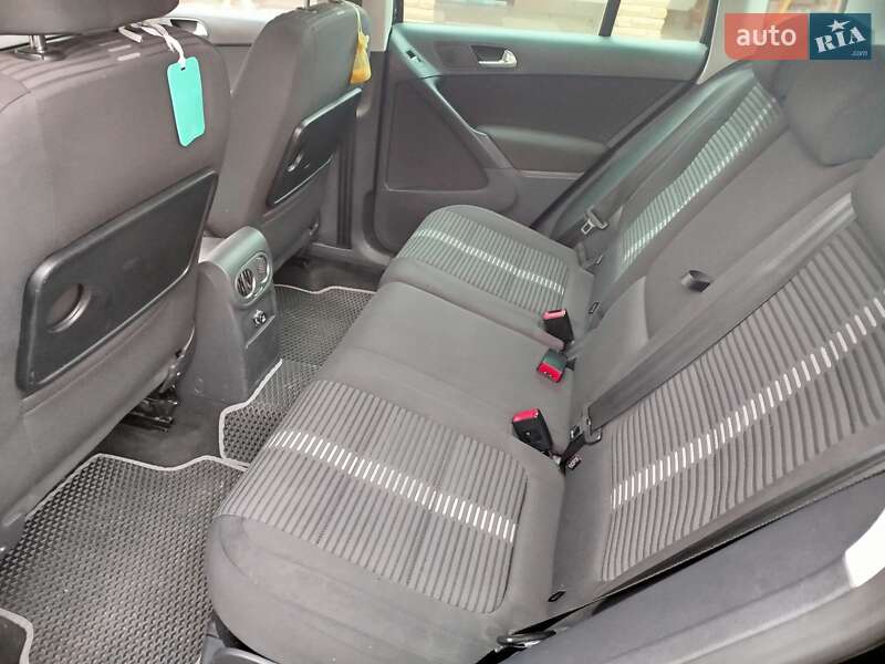 Внедорожник / Кроссовер Volkswagen Tiguan 2010 в Киеве