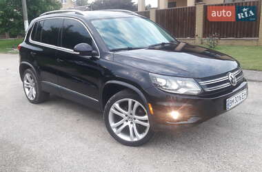 Внедорожник / Кроссовер Volkswagen Tiguan 2012 в Глухове