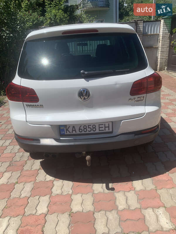 Внедорожник / Кроссовер Volkswagen Tiguan 2014 в Киеве