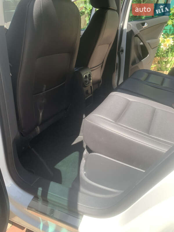 Внедорожник / Кроссовер Volkswagen Tiguan 2014 в Киеве