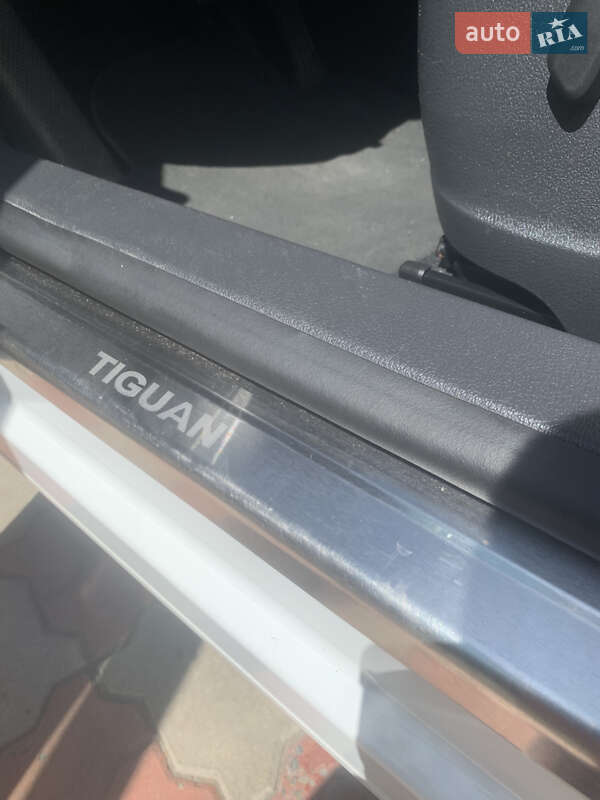 Внедорожник / Кроссовер Volkswagen Tiguan 2014 в Киеве