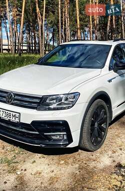 Внедорожник / Кроссовер Volkswagen Tiguan 2020 в Харькове