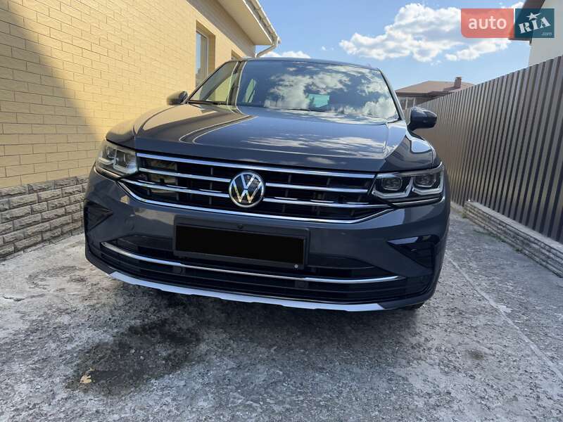 Позашляховик / Кросовер Volkswagen Tiguan 2021 в Києві