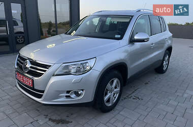 Внедорожник / Кроссовер Volkswagen Tiguan 2009 в Калуше
