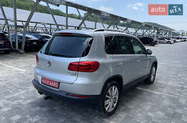 Внедорожник / Кроссовер Volkswagen Tiguan 2015 в 