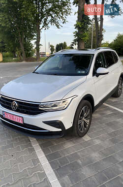 Позашляховик / Кросовер Volkswagen Tiguan 2017 в Вінниці