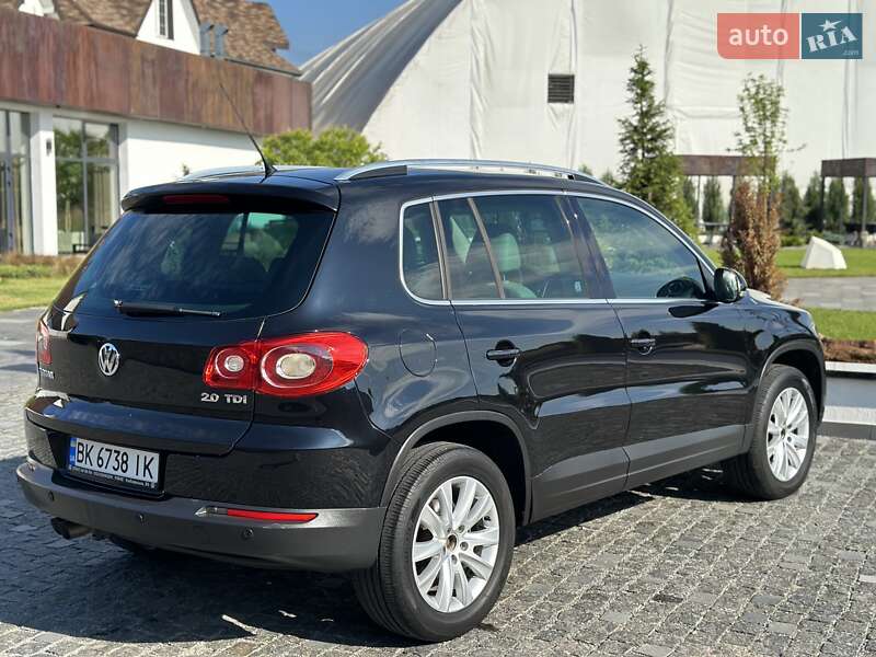 Внедорожник / Кроссовер Volkswagen Tiguan 2008 в Ровно