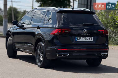 Позашляховик / Кросовер Volkswagen Tiguan 2024 в 