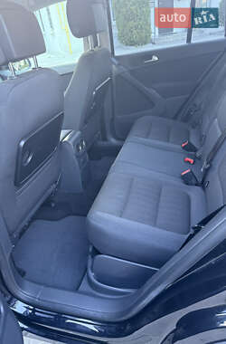 Внедорожник / Кроссовер Volkswagen Tiguan 2012 в 