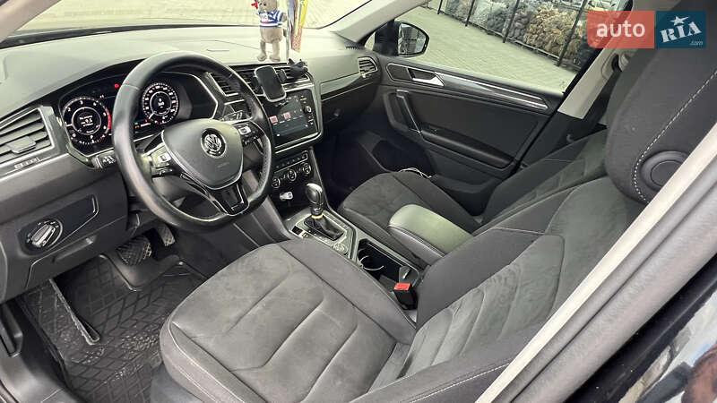 Внедорожник / Кроссовер Volkswagen Tiguan 2017 в Виннице