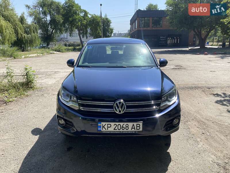 Внедорожник / Кроссовер Volkswagen Tiguan 2013 в Запорожье