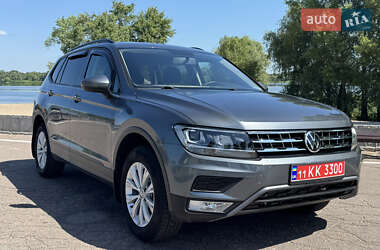 Внедорожник / Кроссовер Volkswagen Tiguan 2020 в Каменском