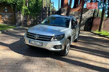 Позашляховик / Кросовер Volkswagen Tiguan 2016 в Львові