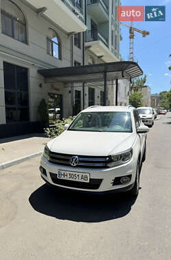 Позашляховик / Кросовер Volkswagen Tiguan 2012 в Одесі