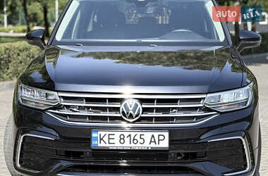 Внедорожник / Кроссовер Volkswagen Tiguan 2023 в Каменском