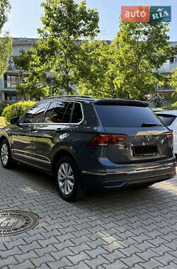 Внедорожник / Кроссовер Volkswagen Tiguan 2022 в Ужгороде