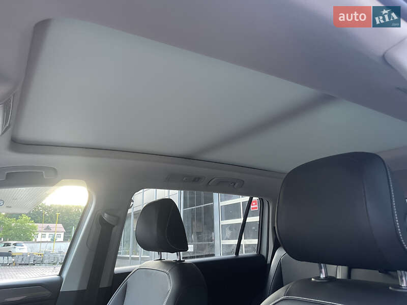 Внедорожник / Кроссовер Volkswagen Tiguan 2022 в Виннице
