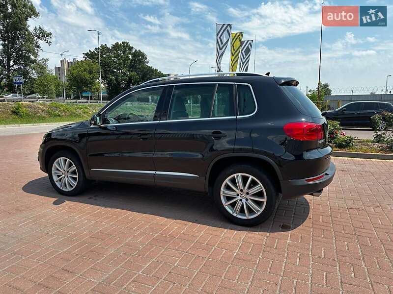 Внедорожник / Кроссовер Volkswagen Tiguan 2013 в Полтаве