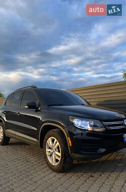 Внедорожник / Кроссовер Volkswagen Tiguan 2017 в Ирпене