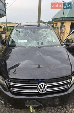 Внедорожник / Кроссовер Volkswagen Tiguan 2016 в Луцке