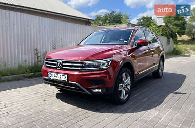 Позашляховик / Кросовер Volkswagen Tiguan 2020 в Львові