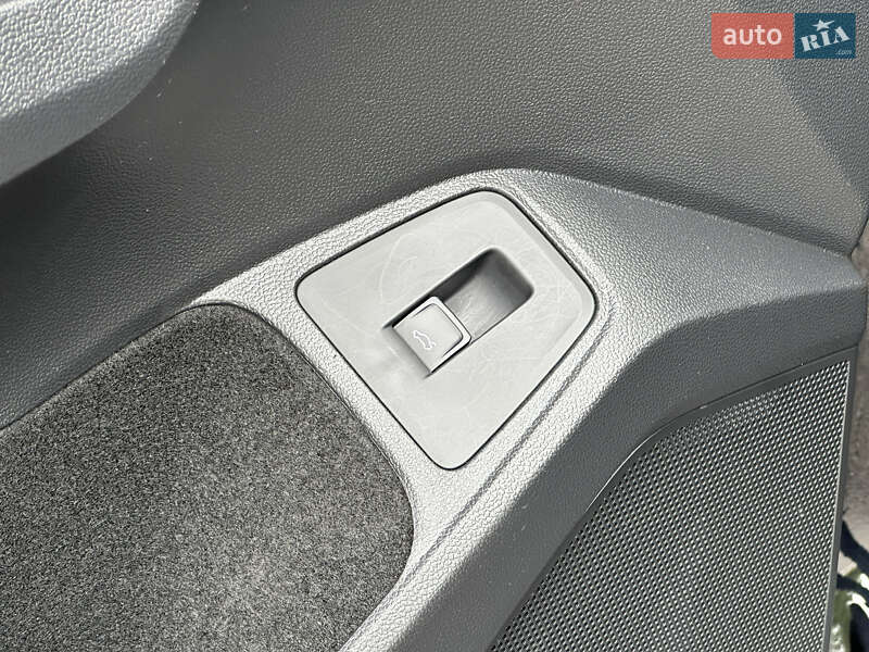 Внедорожник / Кроссовер Volkswagen Tiguan 2020 в Ковеле
