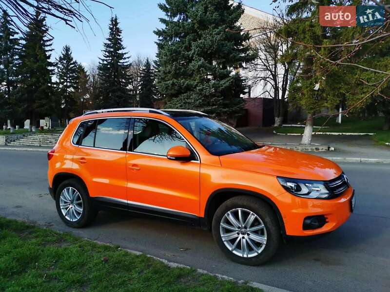 Внедорожник / Кроссовер Volkswagen Tiguan 2015 в Львове
