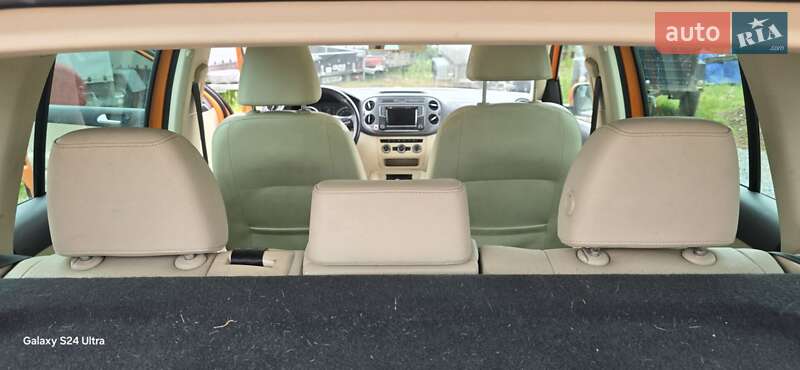 Внедорожник / Кроссовер Volkswagen Tiguan 2015 в Львове